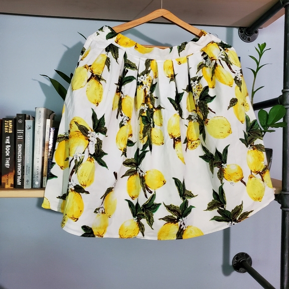 50's fit and flare skirt with lemons - Picture 2 of 4